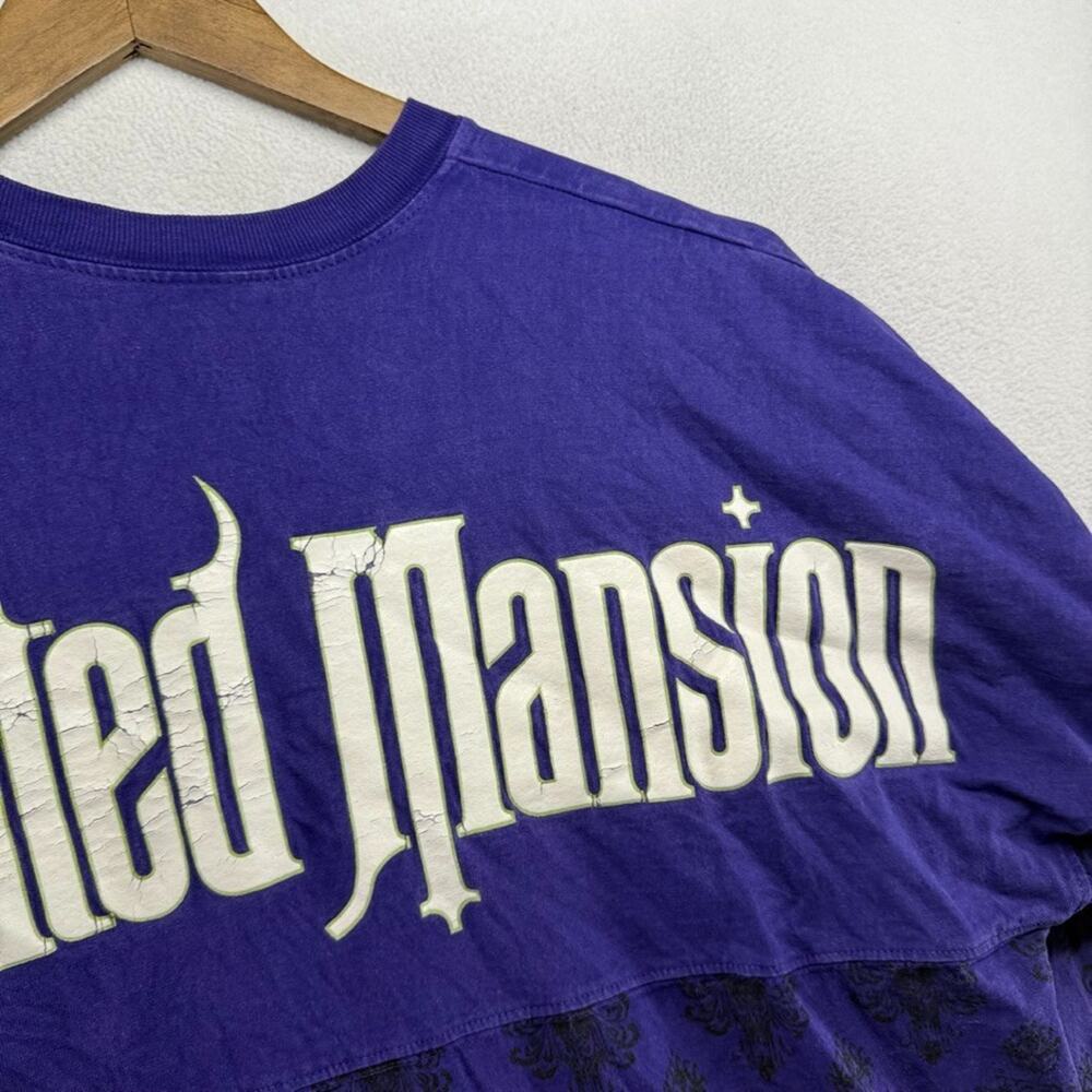 Disney Spirit Jersey Men's Medium Purple Haunted Mansion Ghost Host Spellout - Picture 10 of 11